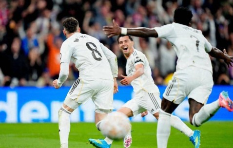 3-2绝杀翻盘！皇马拿下德比大战，西甲争冠稳扎稳打，与巴萨仅差四分